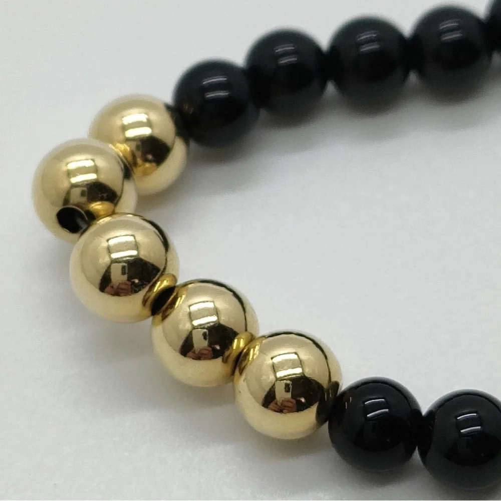 Vintage Black Beads Necklace With 18K Solid Yellow Gold Beads - Picture 4 of 9